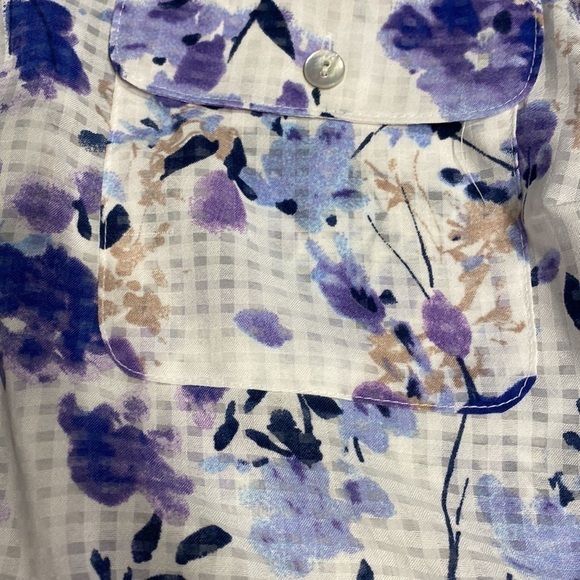 R womens Coral Bay floral button up long sleeve regular size top XL.  Nice - Picture 4 of 4